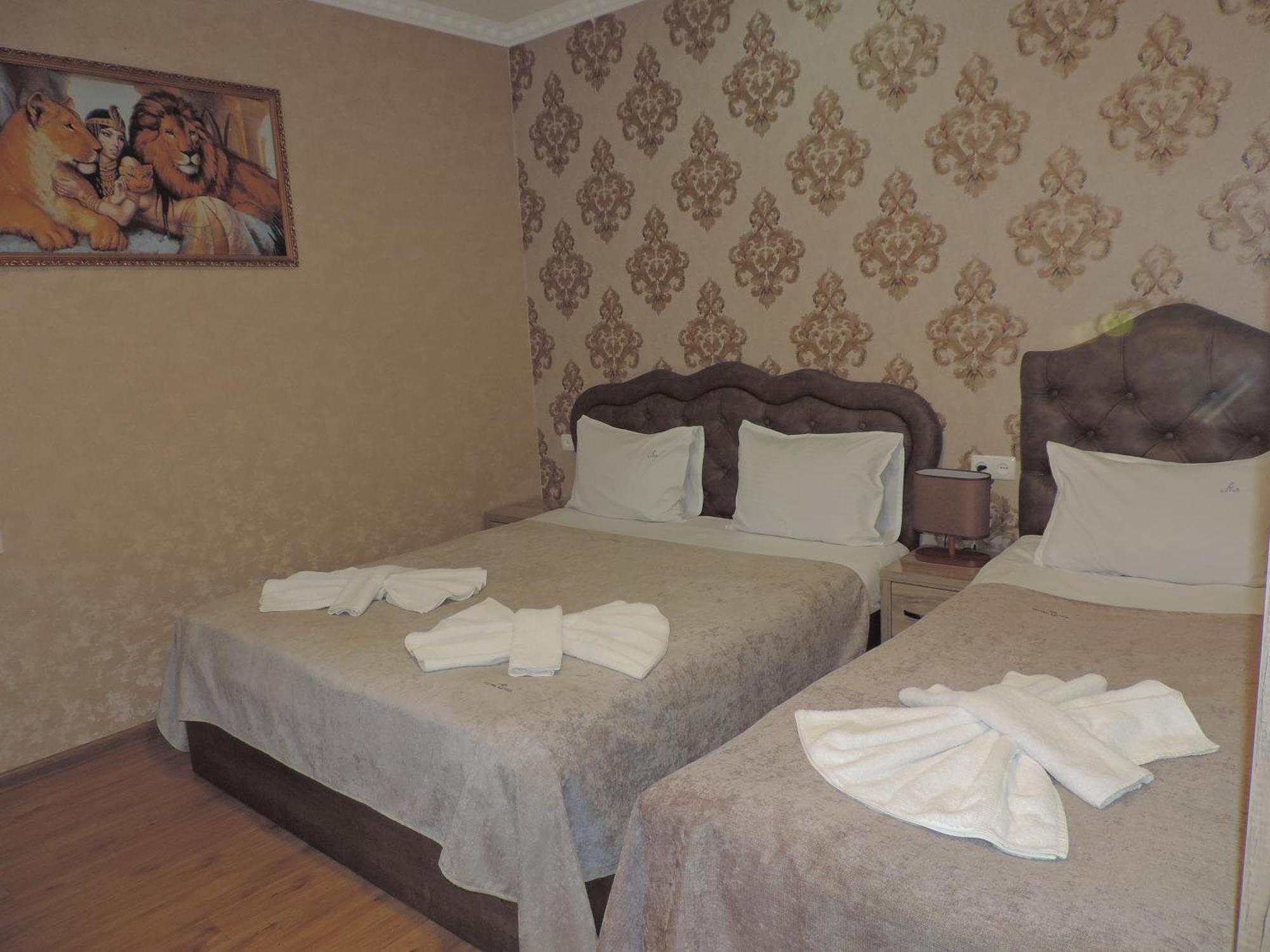 Hotel Lotus Ахалцихе Екстериор снимка