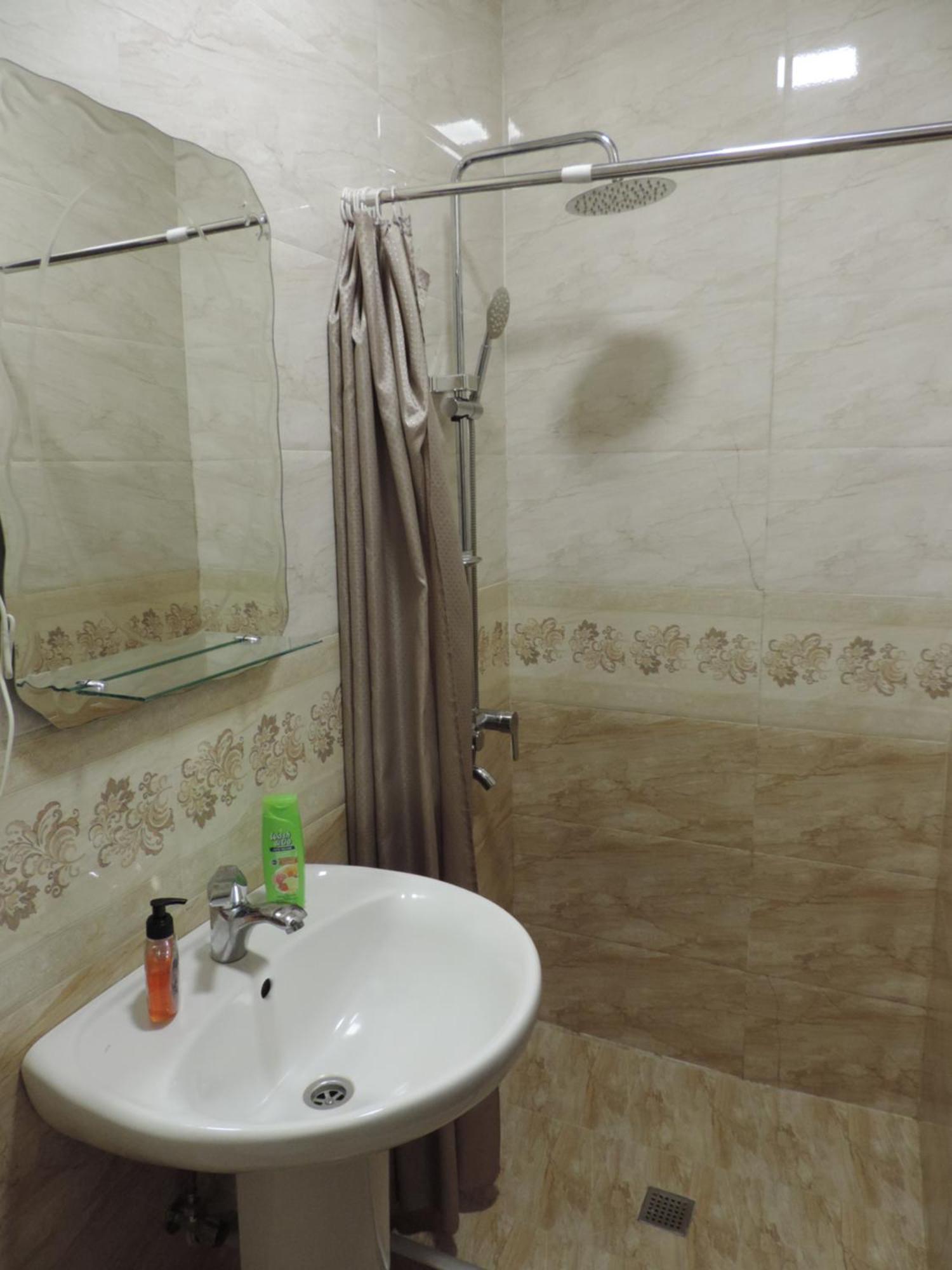 Hotel Lotus Ахалцихе Екстериор снимка