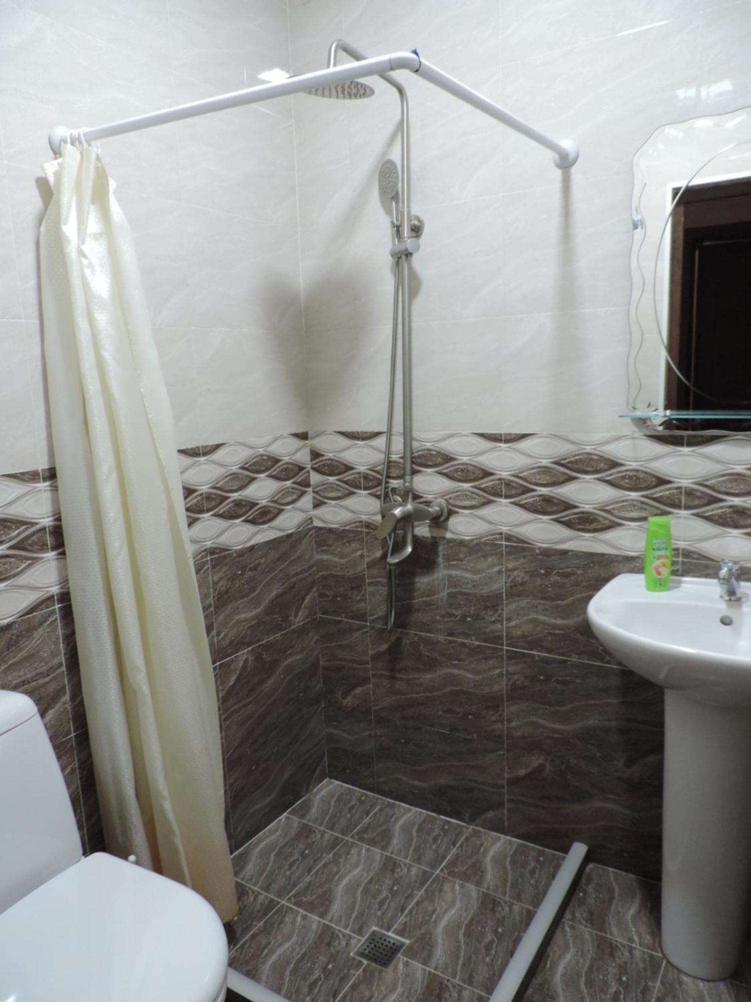 Hotel Lotus Ахалцихе Екстериор снимка