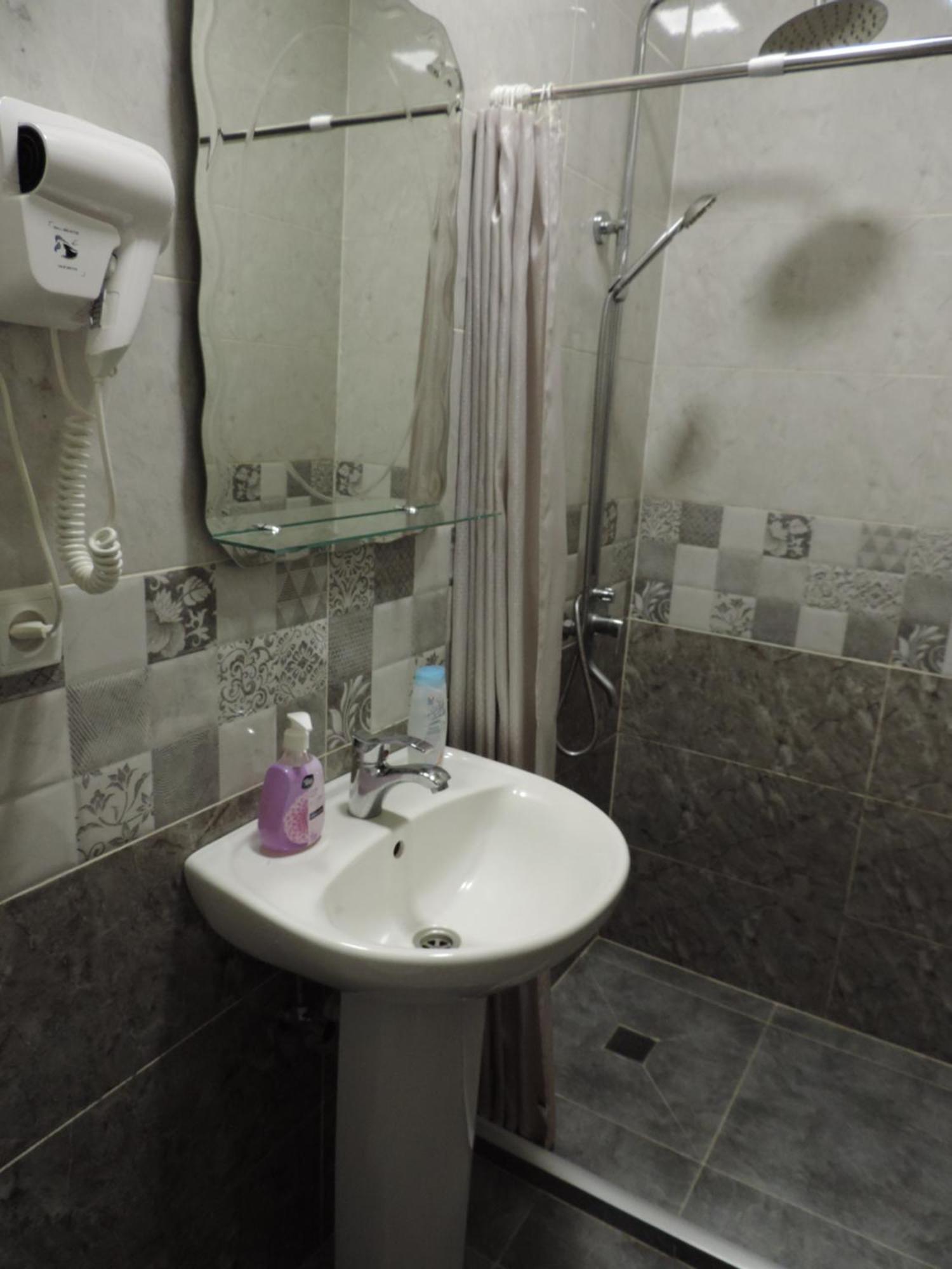 Hotel Lotus Ахалцихе Екстериор снимка