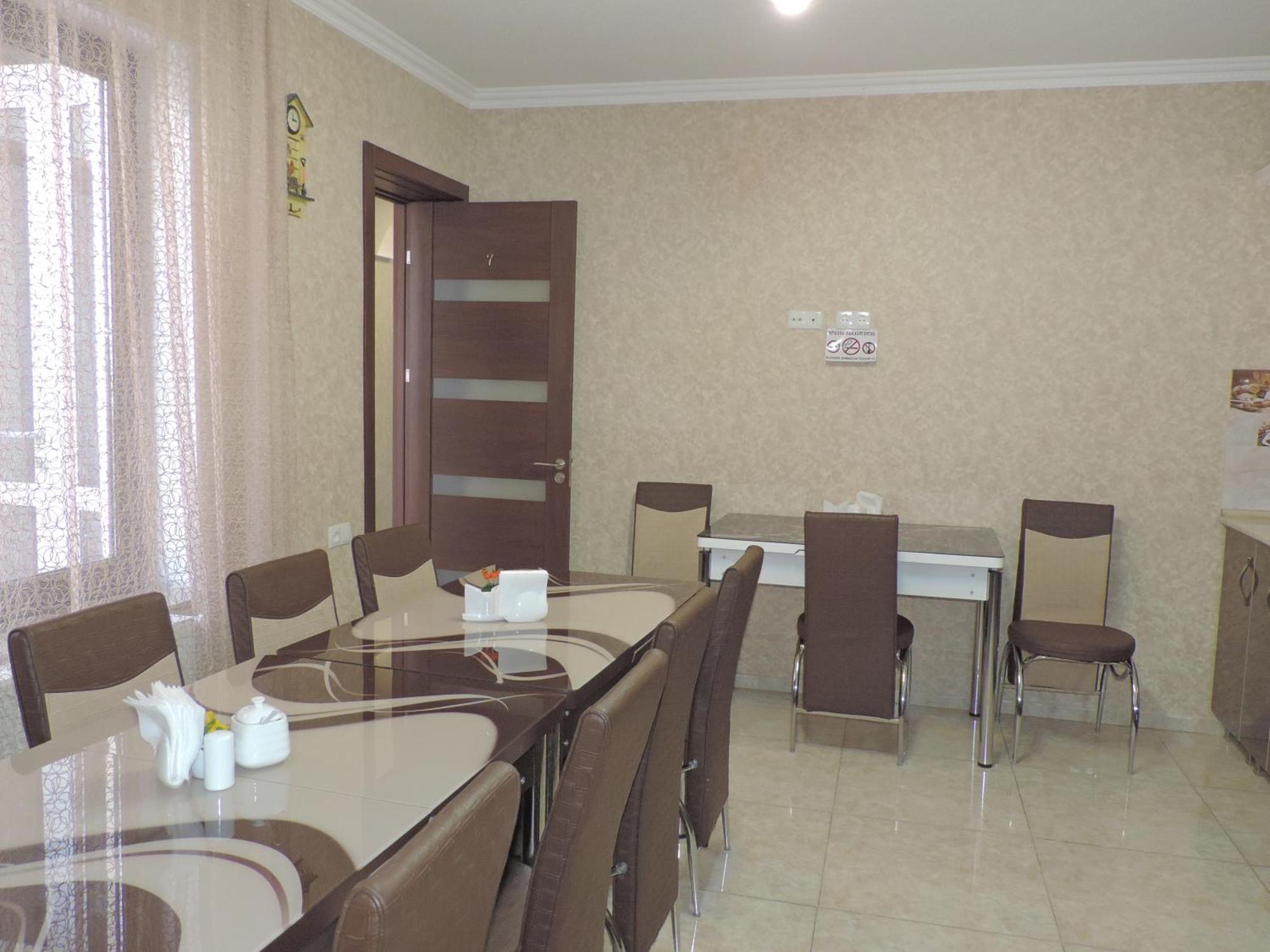 Hotel Lotus Ахалцихе Екстериор снимка