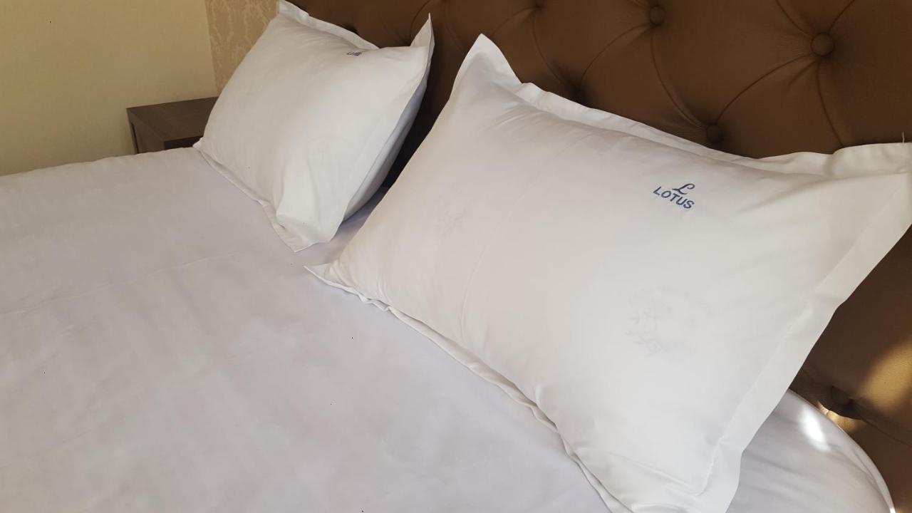 Hotel Lotus Ахалцихе Екстериор снимка