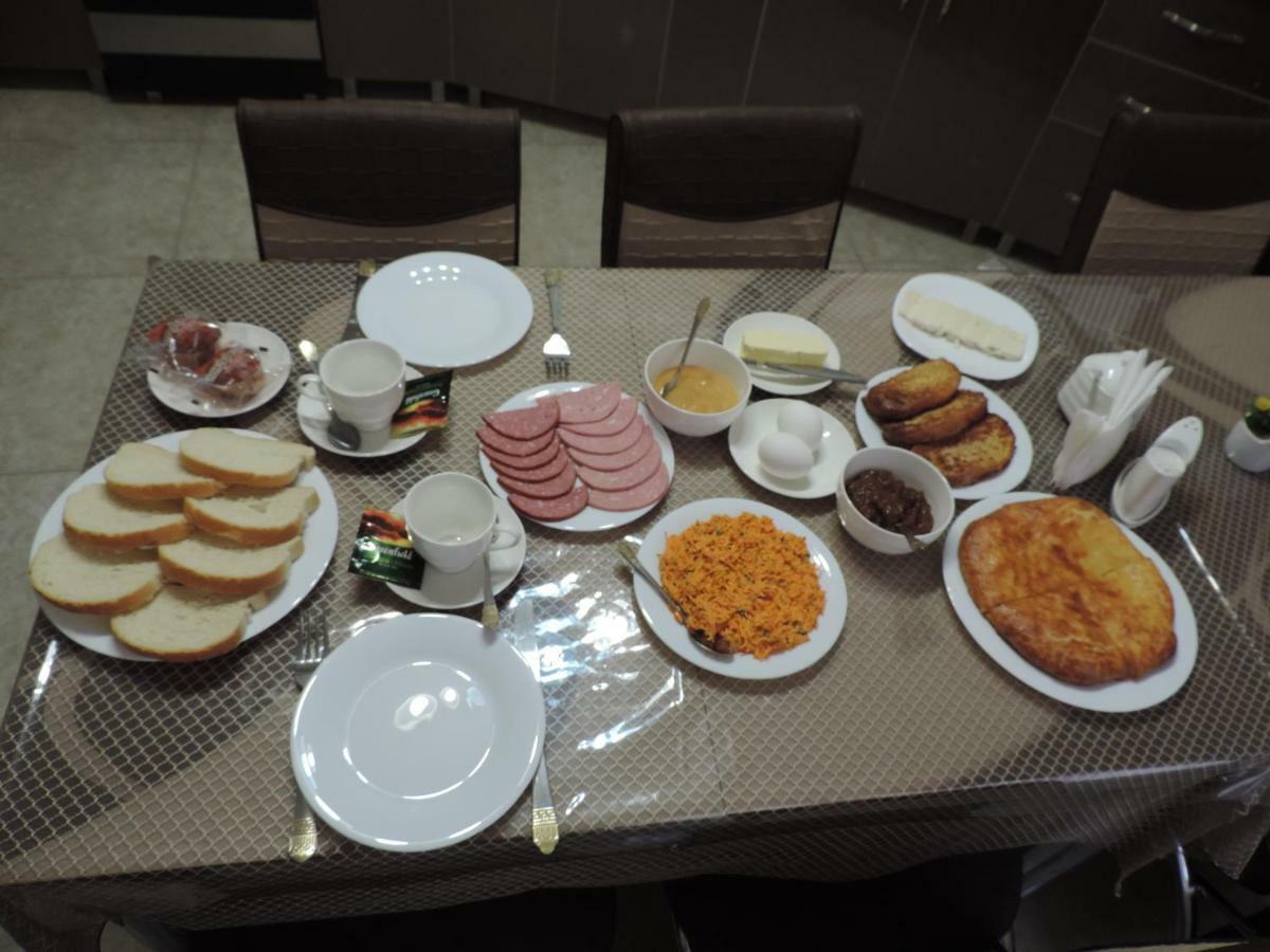 Hotel Lotus Ахалцихе Екстериор снимка